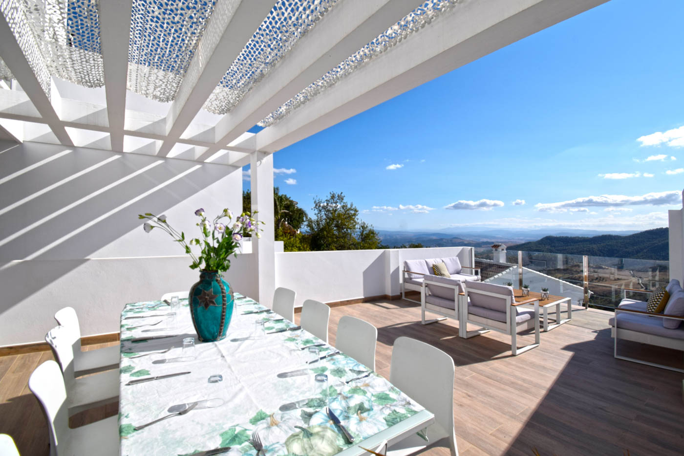 Vistas al mar y África en días claros